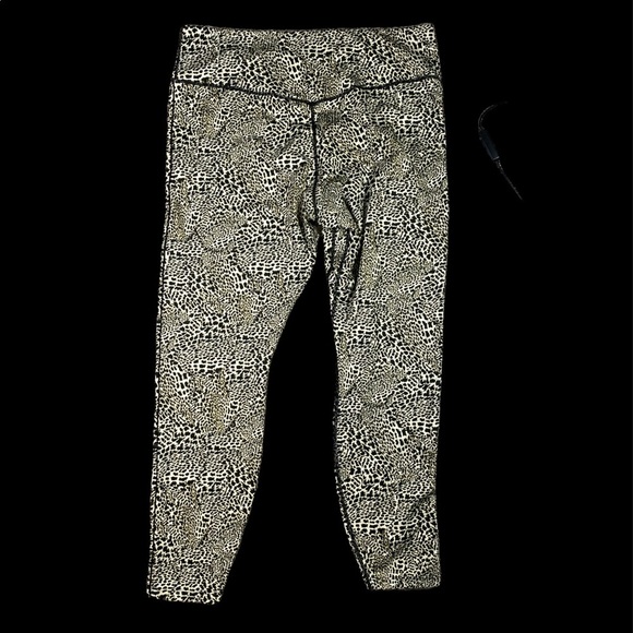 Dri-Fit Leopard Print Mid-Rise Athletic Leggings - Picture 5 of 7